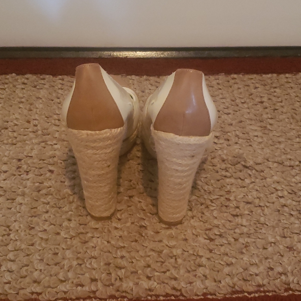 Fancy Shoes - Picture 5 of 6